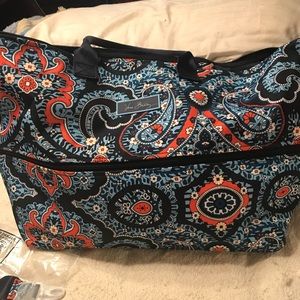 Vera Bradley Weekender bag very pretty